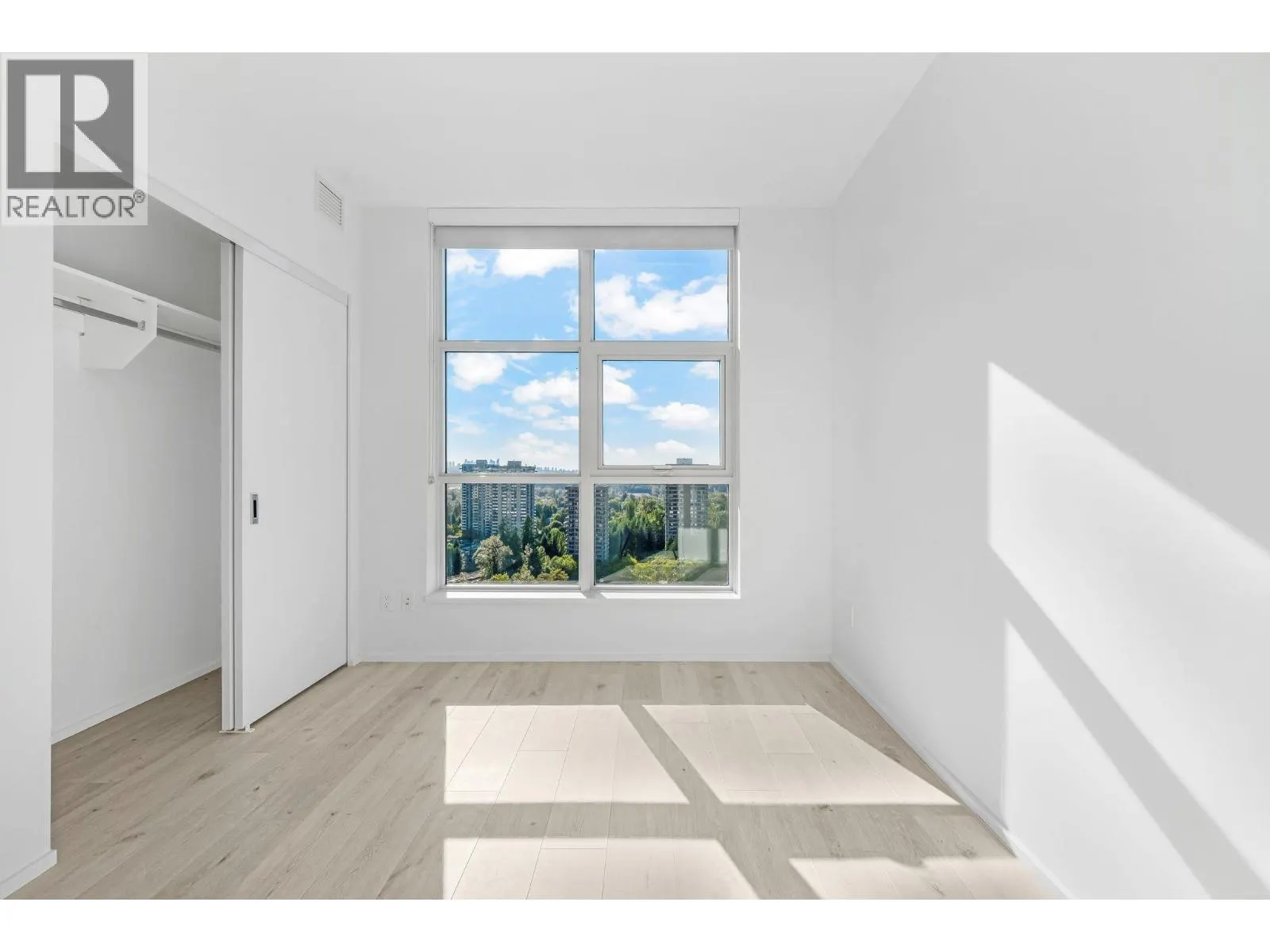 1607 3809 EVERGREEN PLACE
