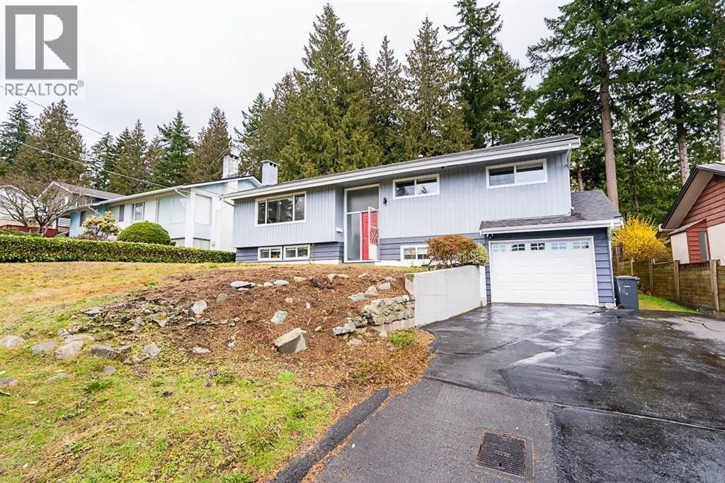 353 LAURENTIAN CRESCENT
