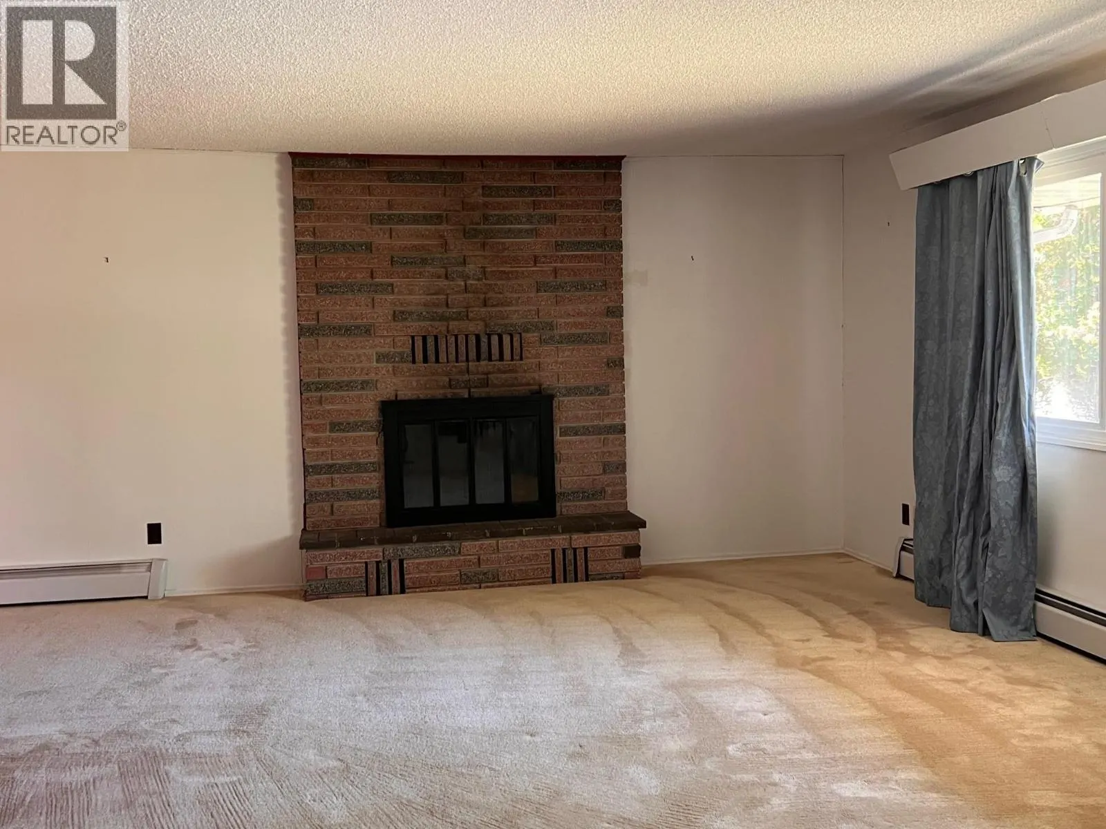 1408 COLUMBIA DRIVE