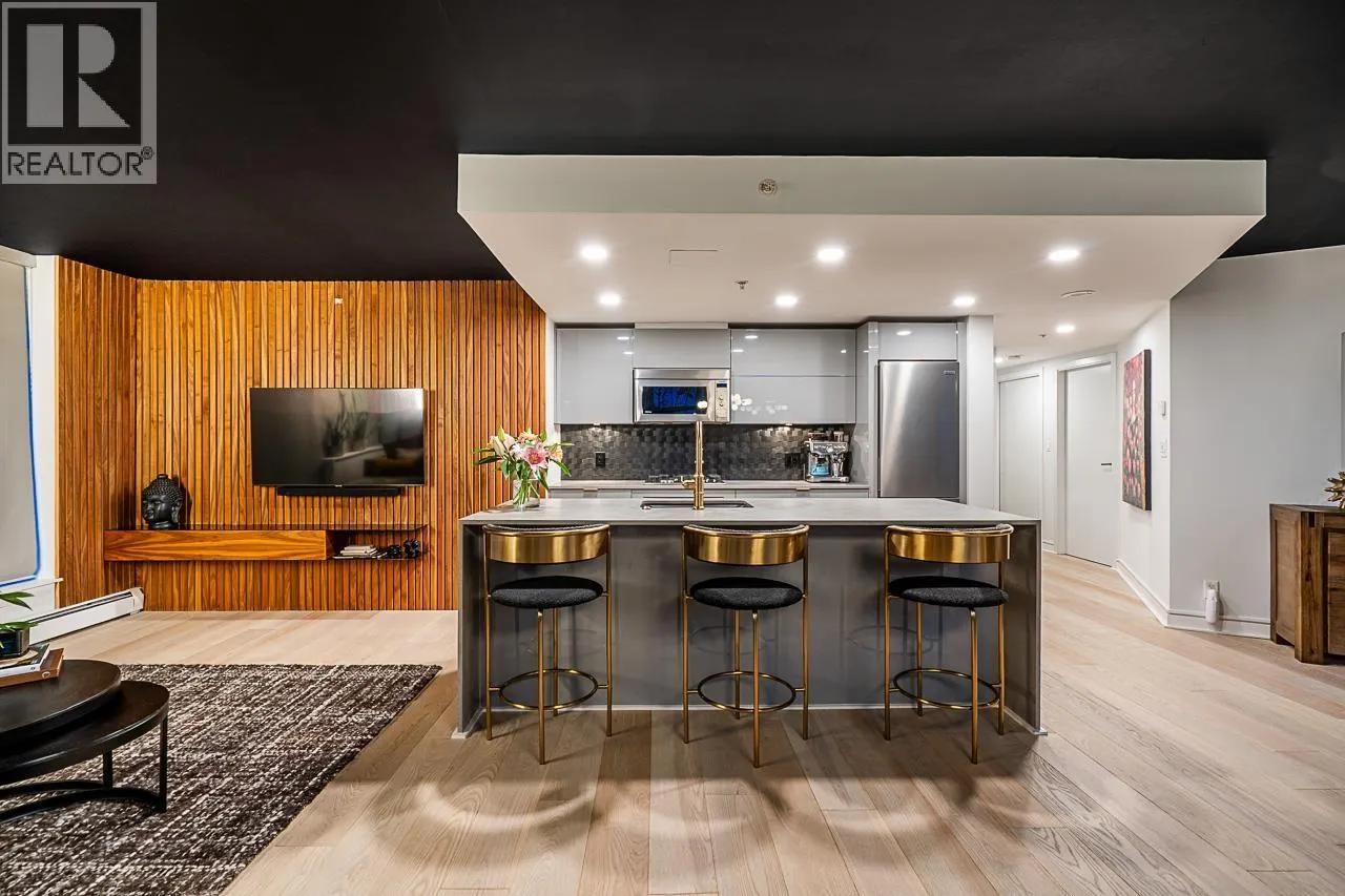 310 128 W CORDOVA STREET