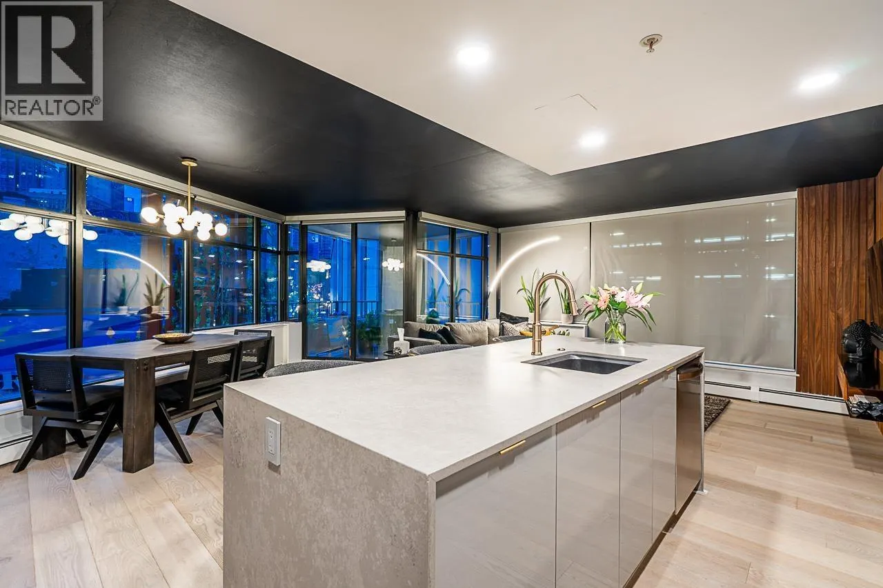 310 128 W CORDOVA STREET