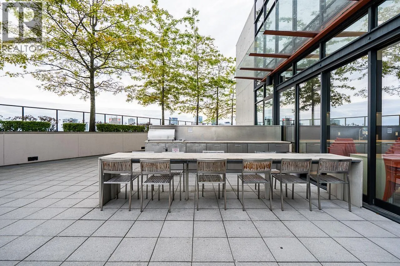 310 128 W CORDOVA STREET