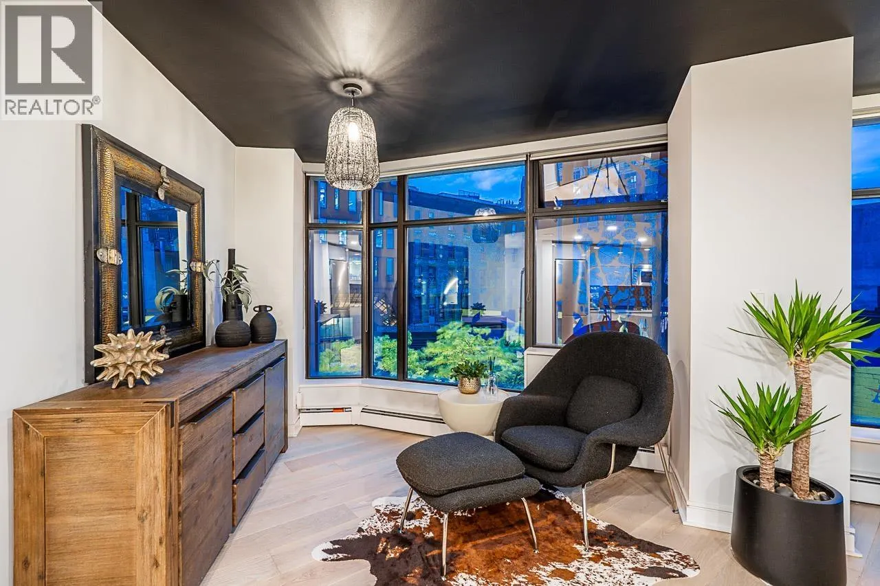 310 128 W CORDOVA STREET