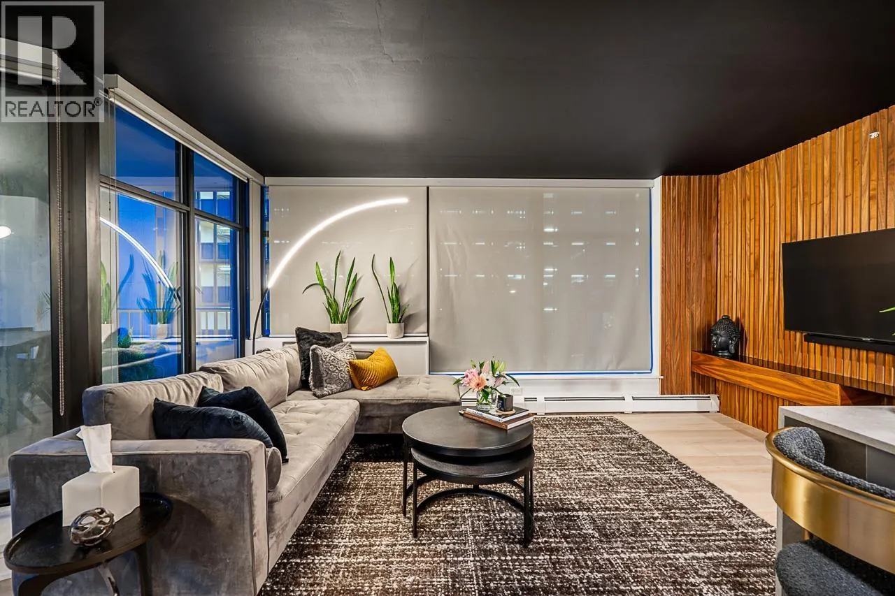 310 128 W CORDOVA STREET