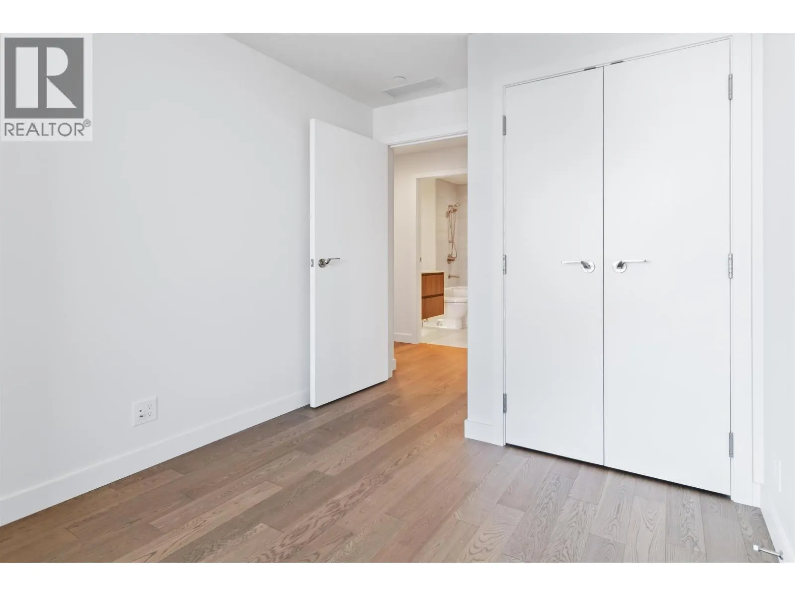 1103 6811 PEARSON WAY