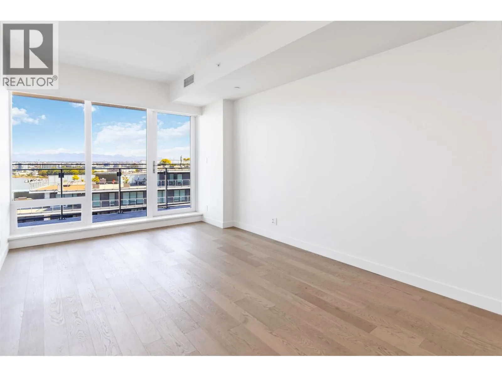 1103 6811 PEARSON WAY