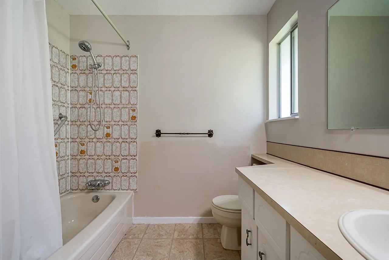 8053 BEAVER DRIVE