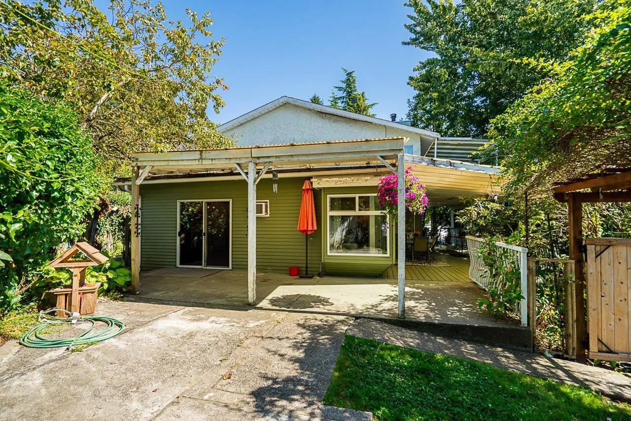 8053 BEAVER DRIVE