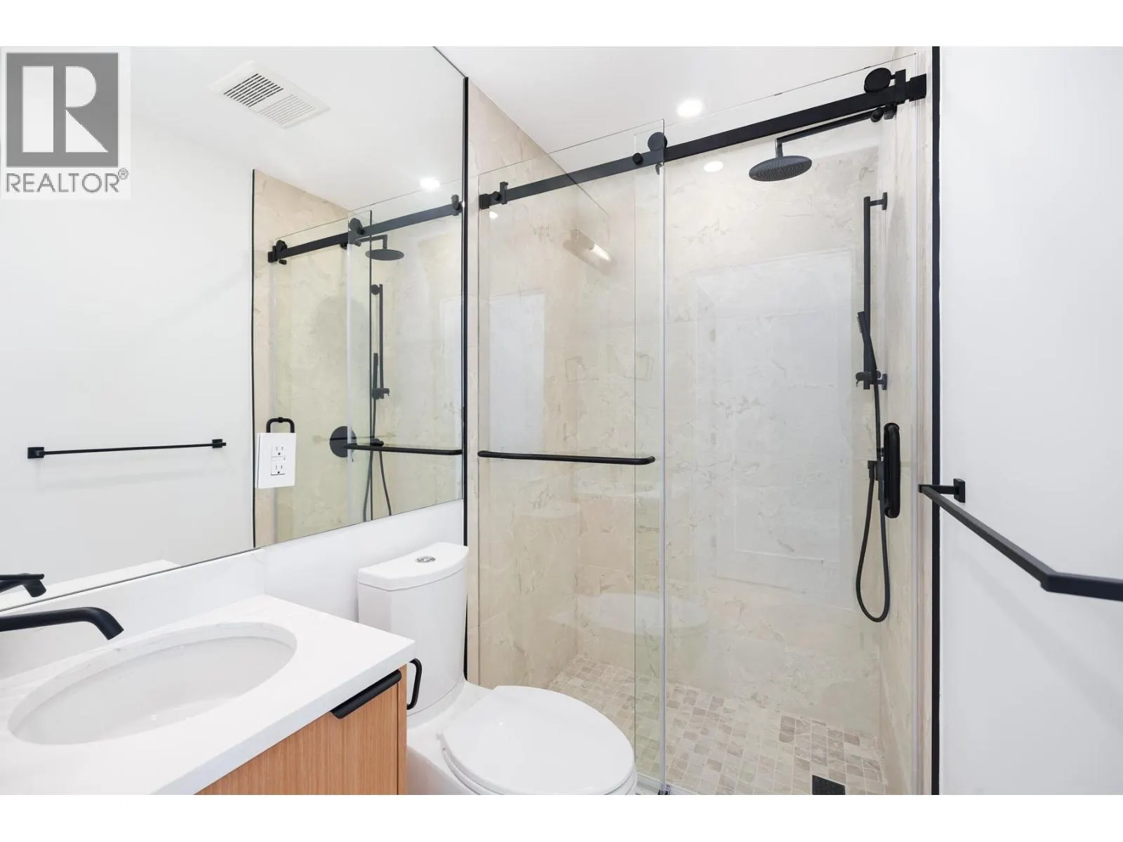 265 W 6TH STREET