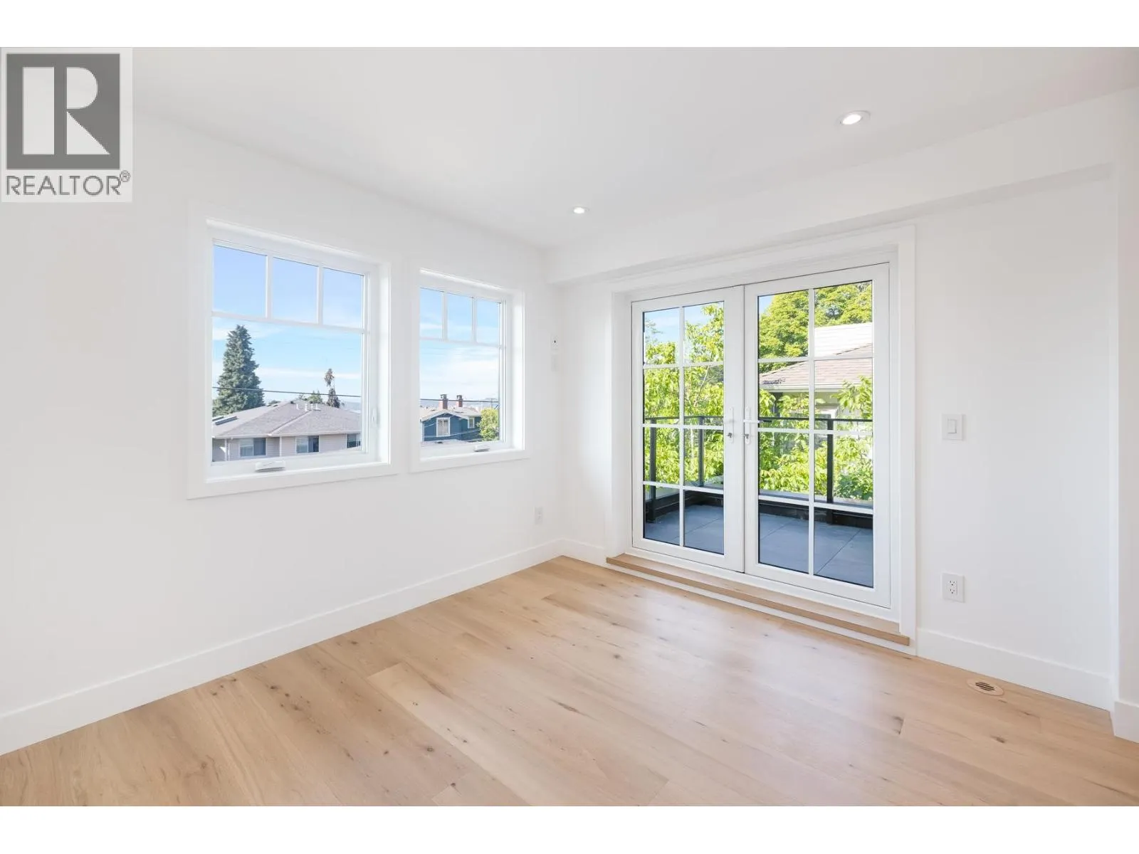 265 W 6TH STREET