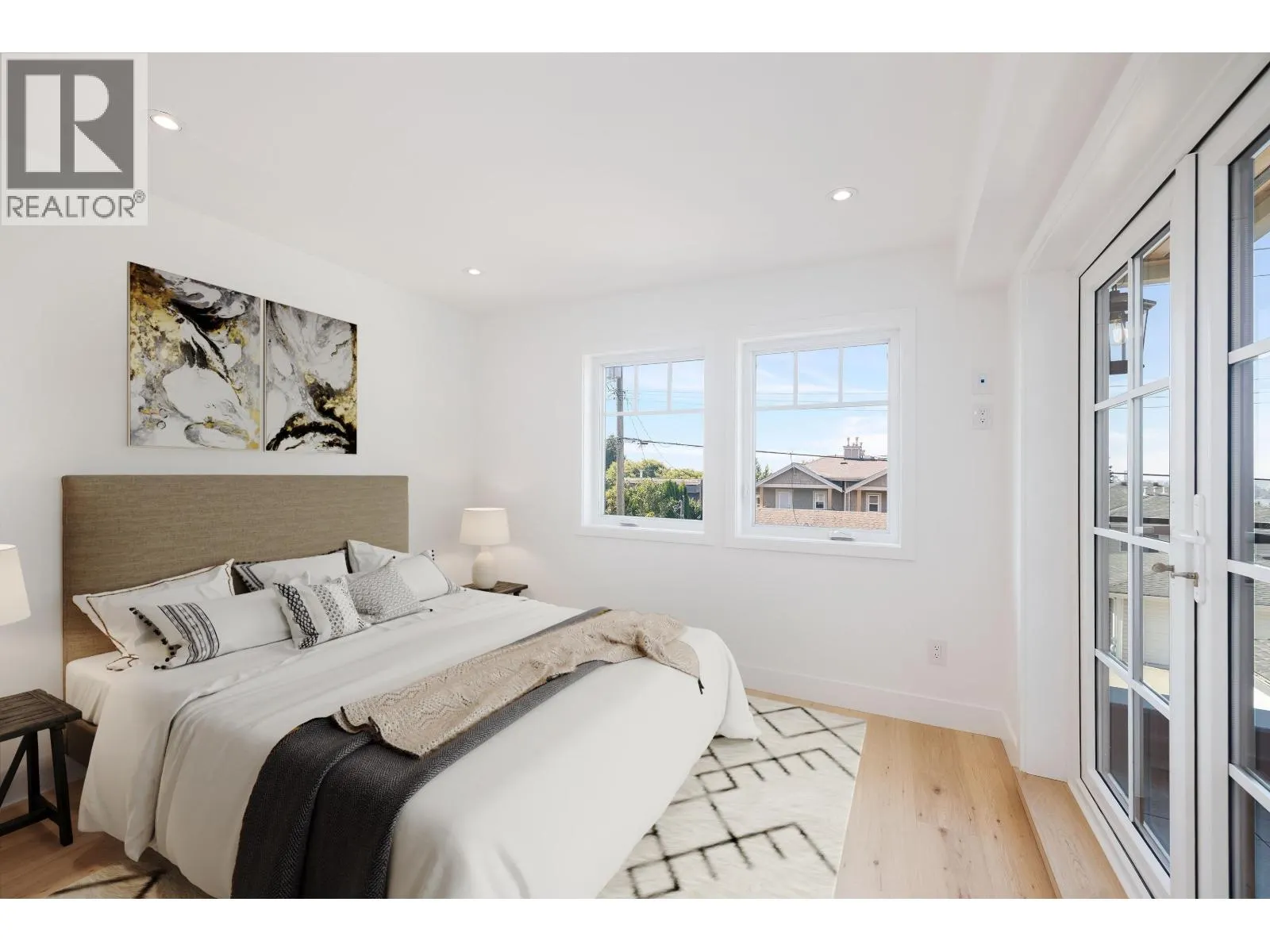 265 W 6TH STREET