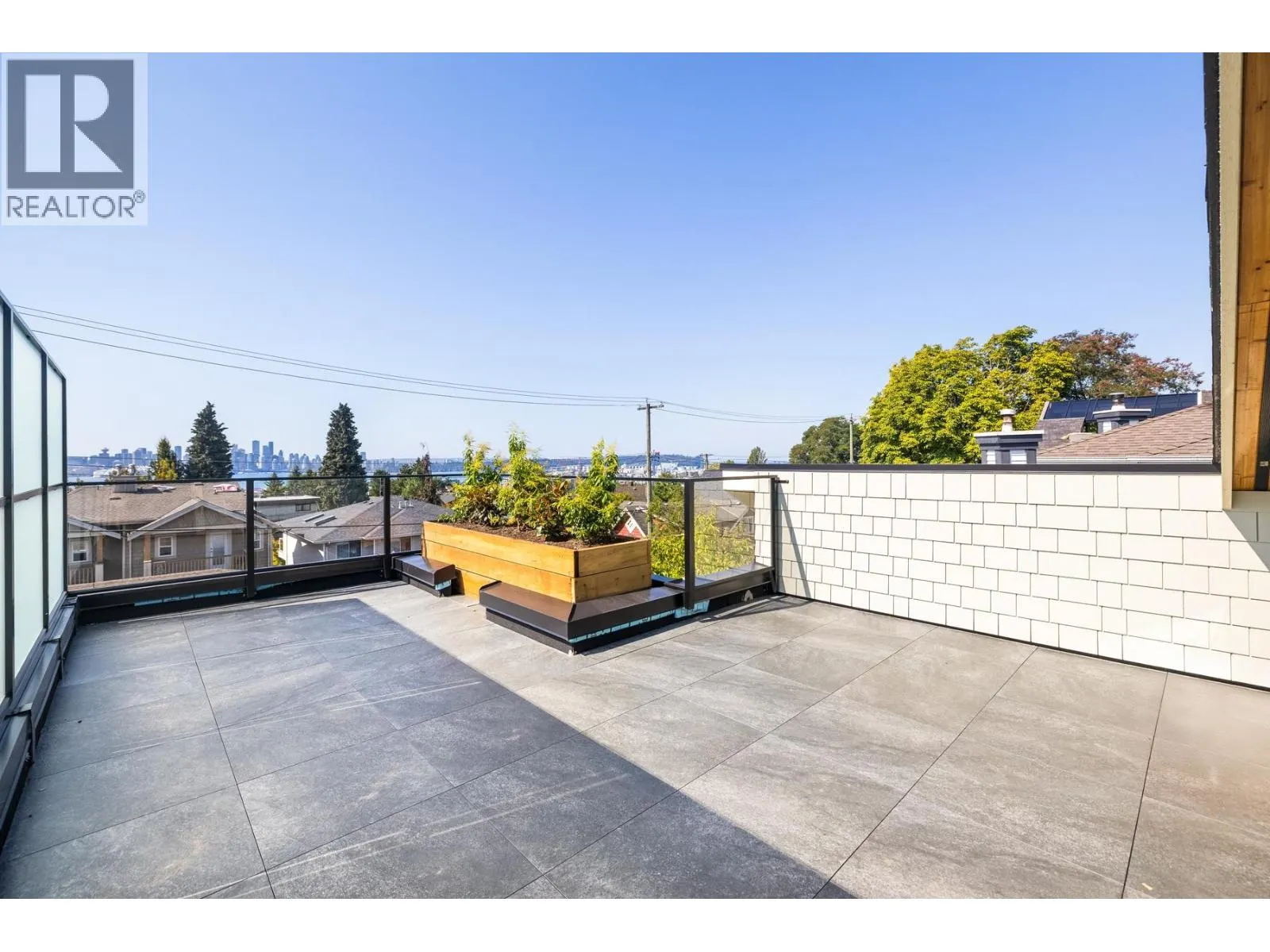265 W 6TH STREET
