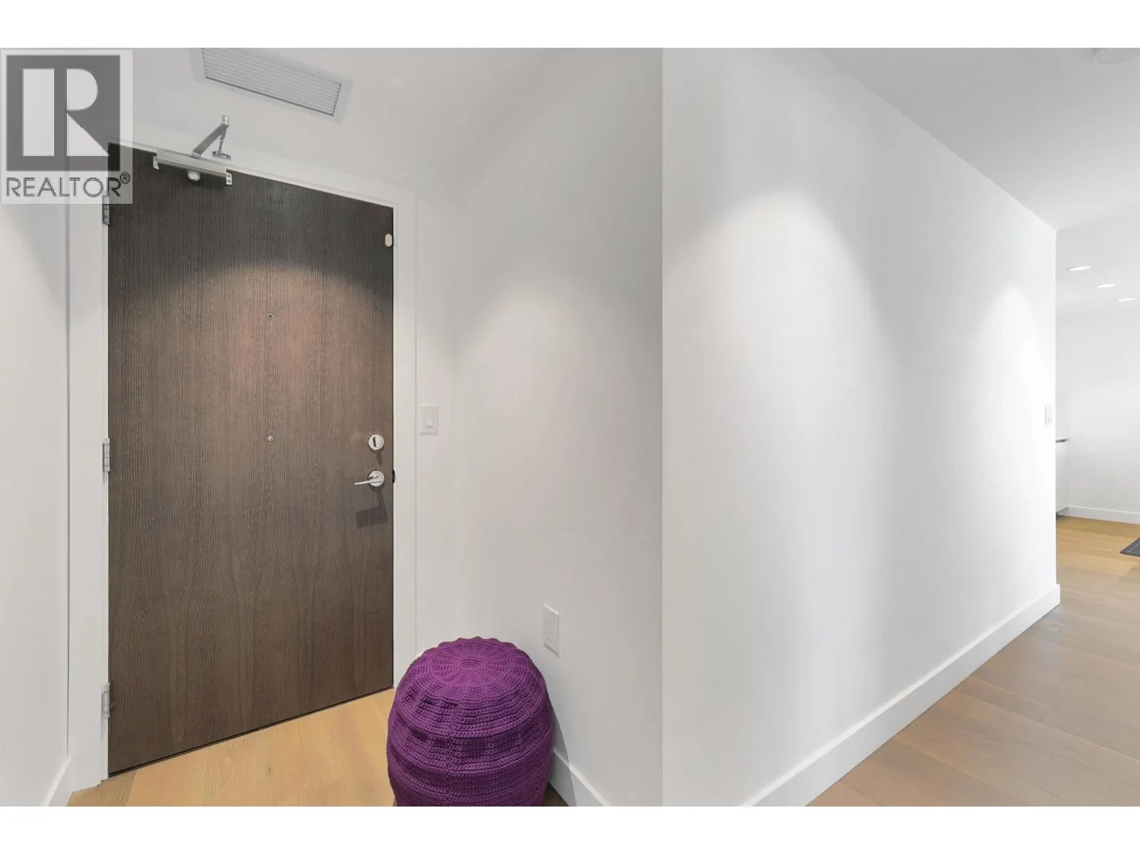 1007 5766 GILBERT ROAD
