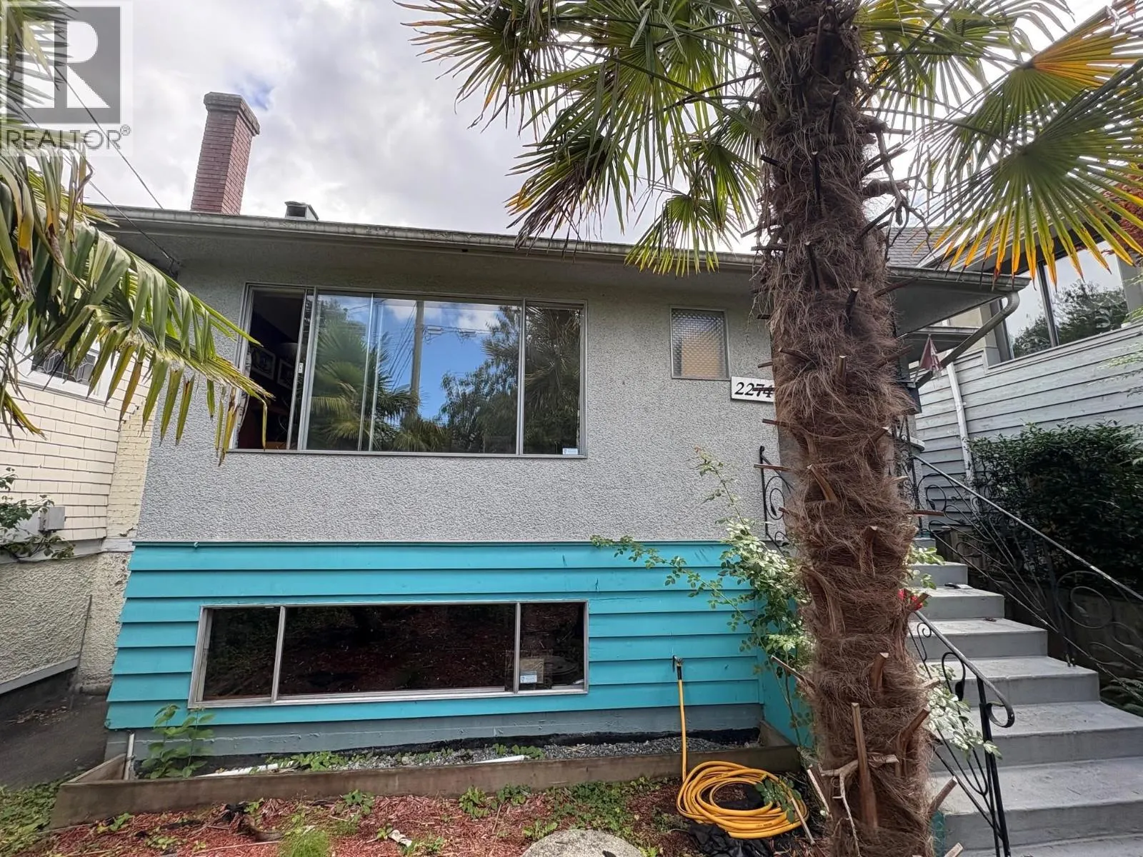 2274 MCLEAN DRIVE