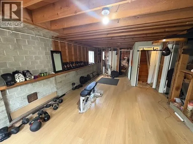 2274 MCLEAN DRIVE