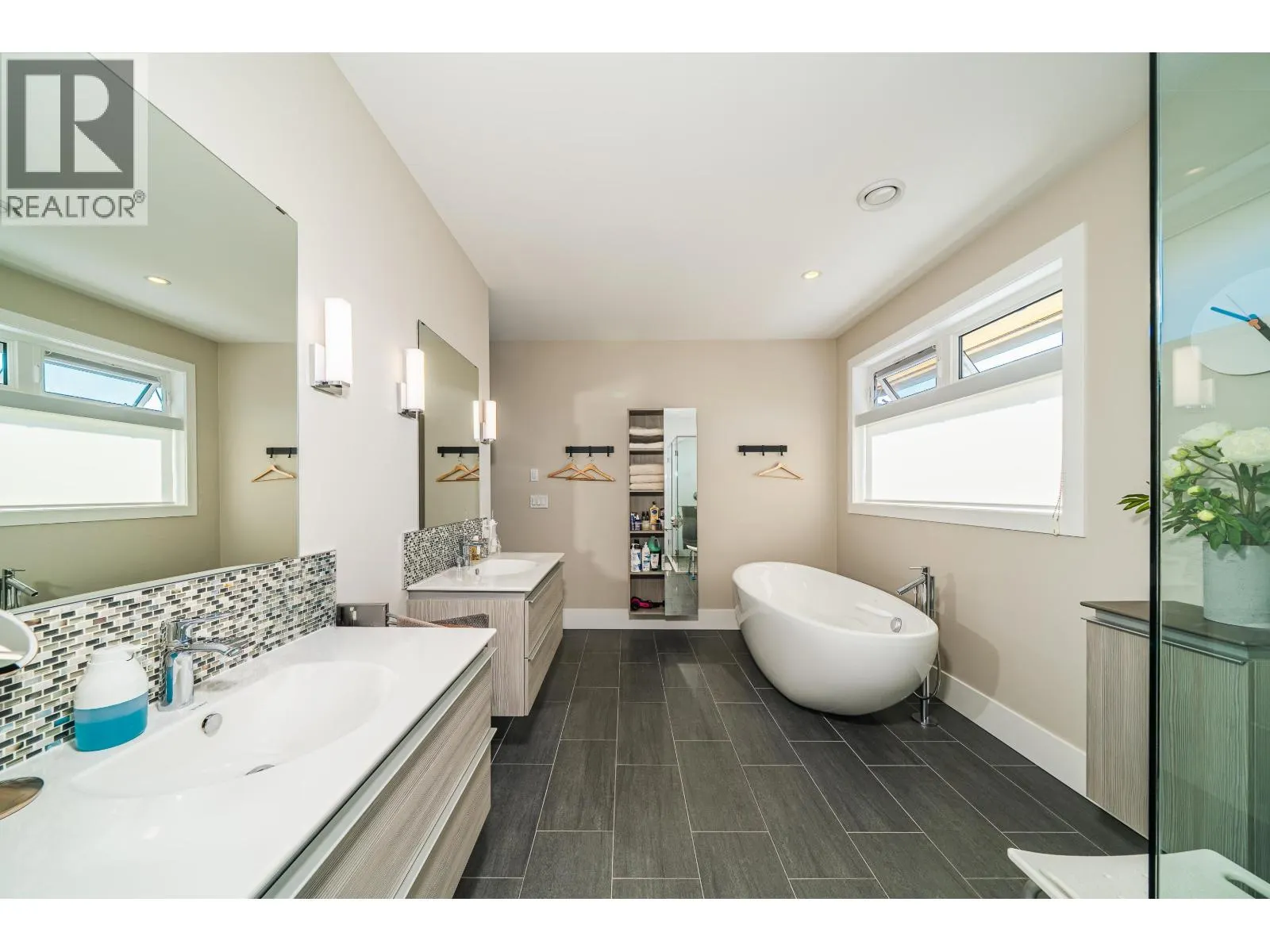 10960 ROSECROFT CRESCENT