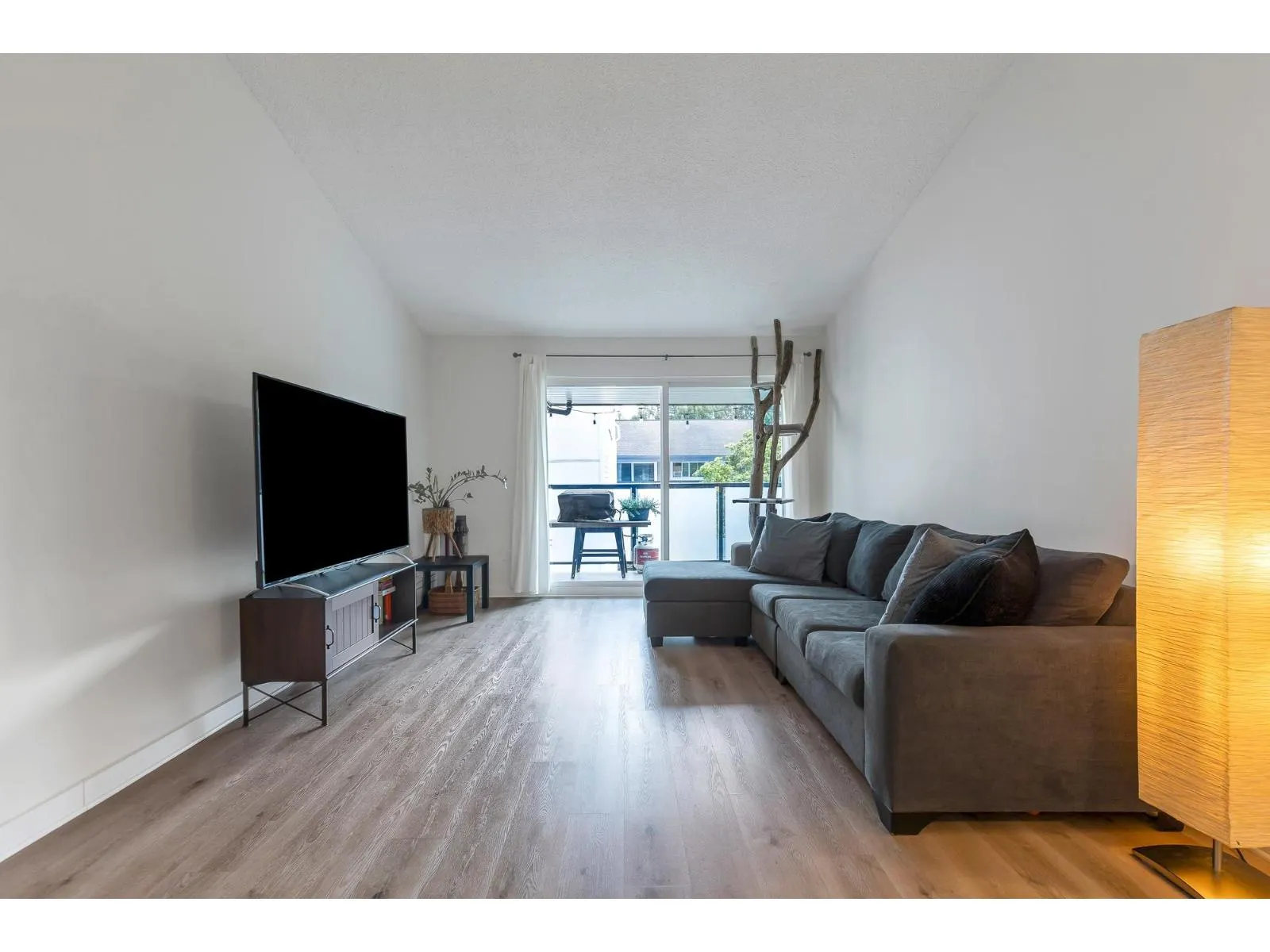 310 33400 BOURQUIN PLACE