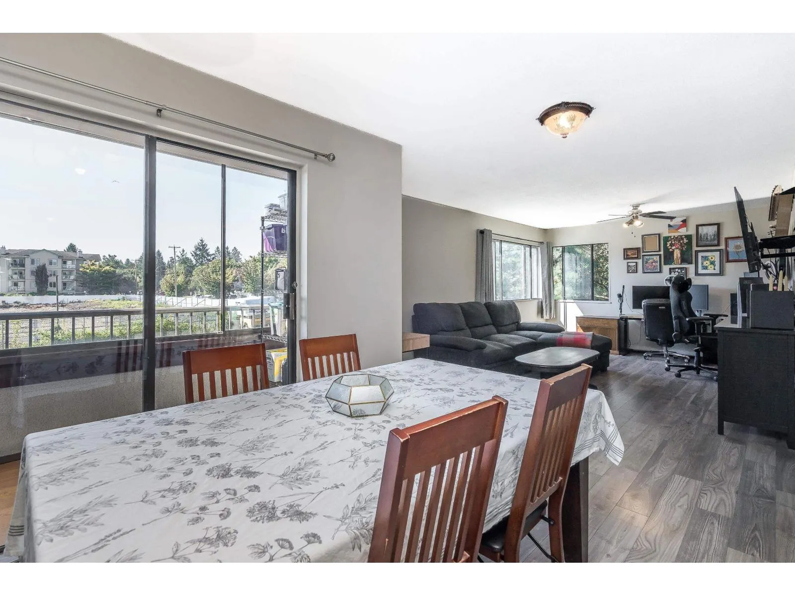 102 20420 54 AVENUE