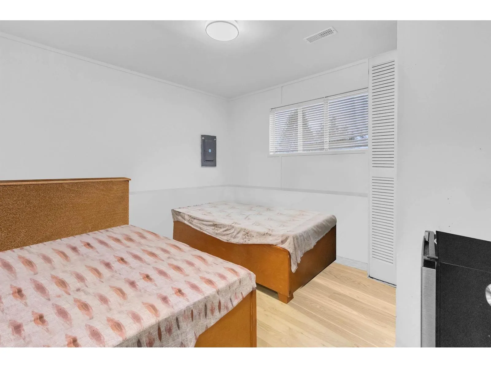 9892 130 STREET