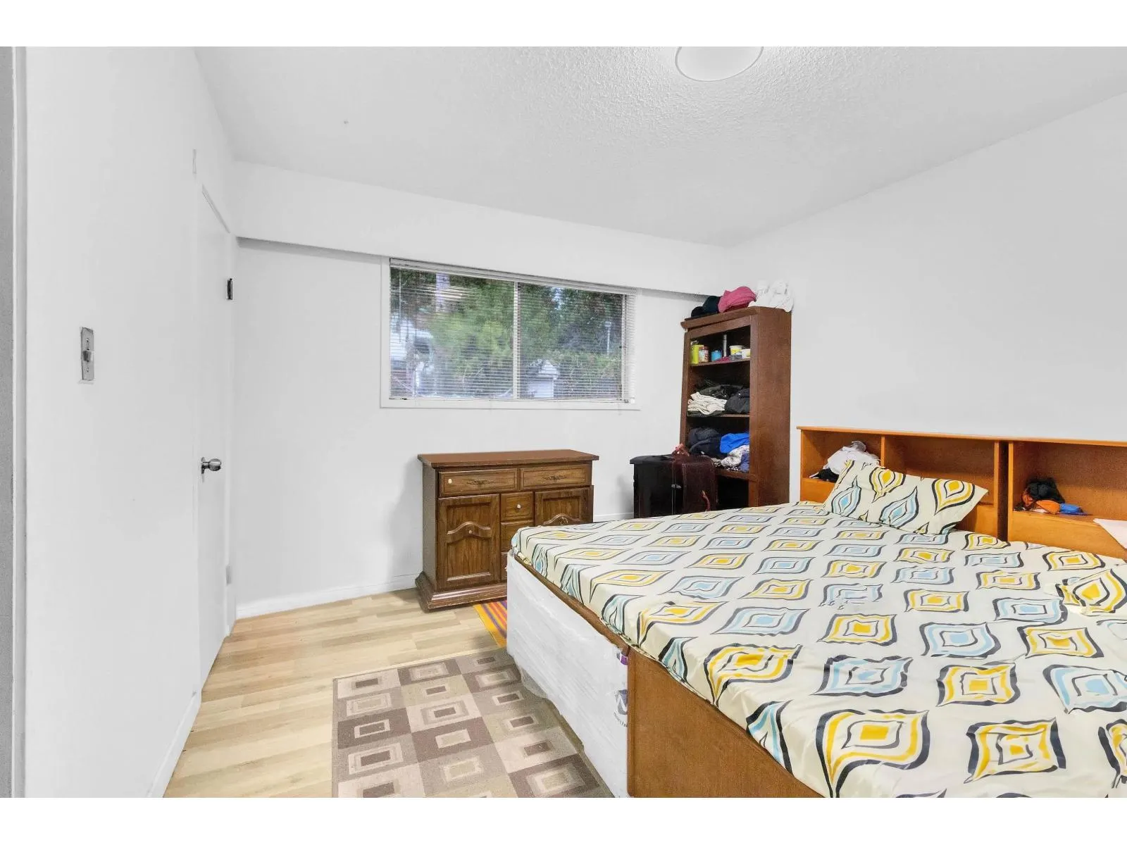 9892 130 STREET