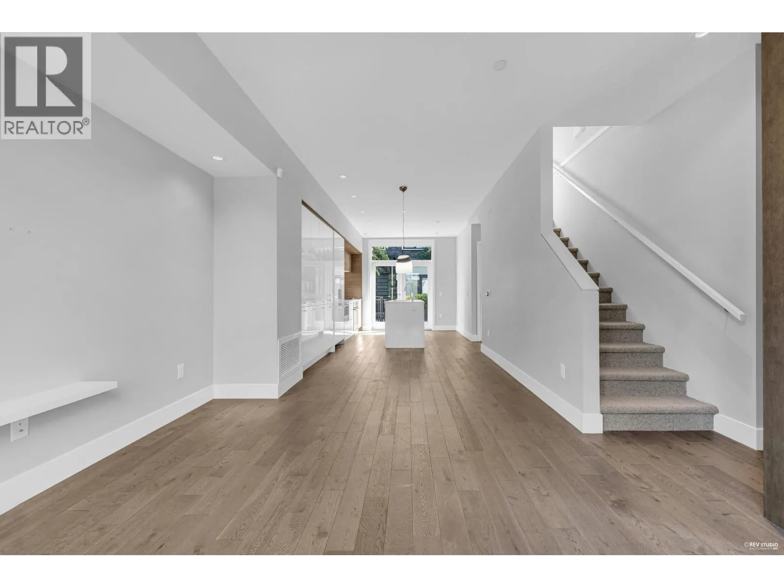 7478 GRANVILLE STREET