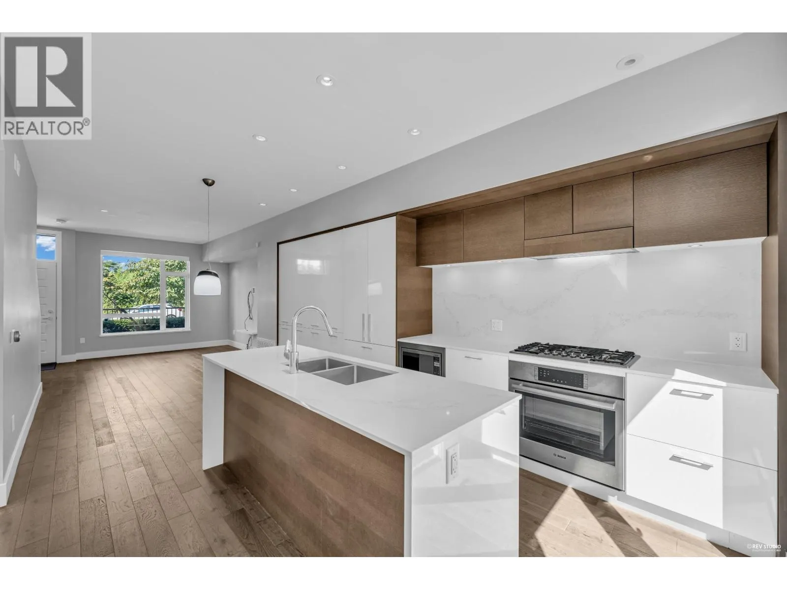 7478 GRANVILLE STREET
