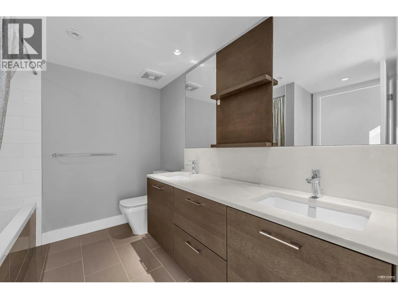 7478 GRANVILLE STREET