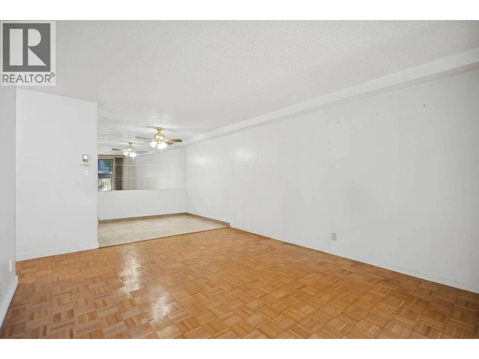 134 8411 ACKROYD ROAD