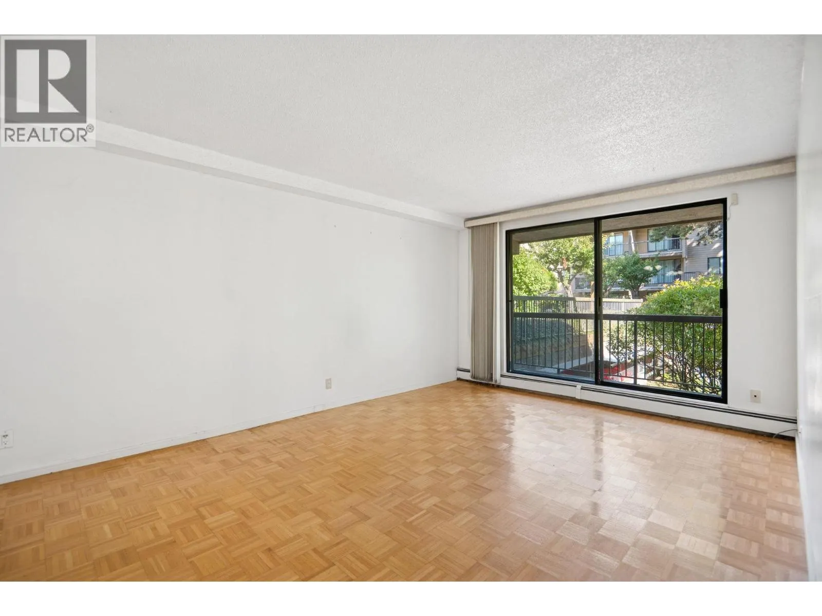 134 8411 ACKROYD ROAD