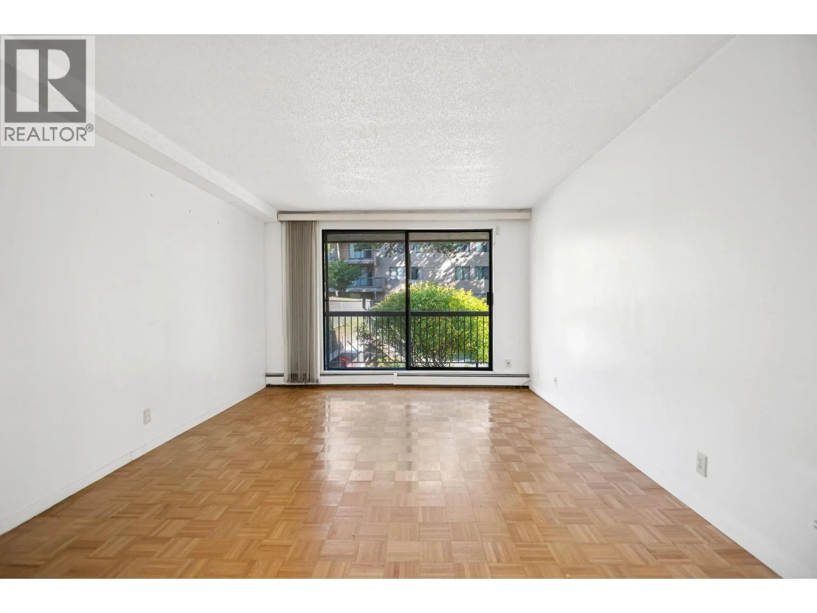 134 8411 ACKROYD ROAD