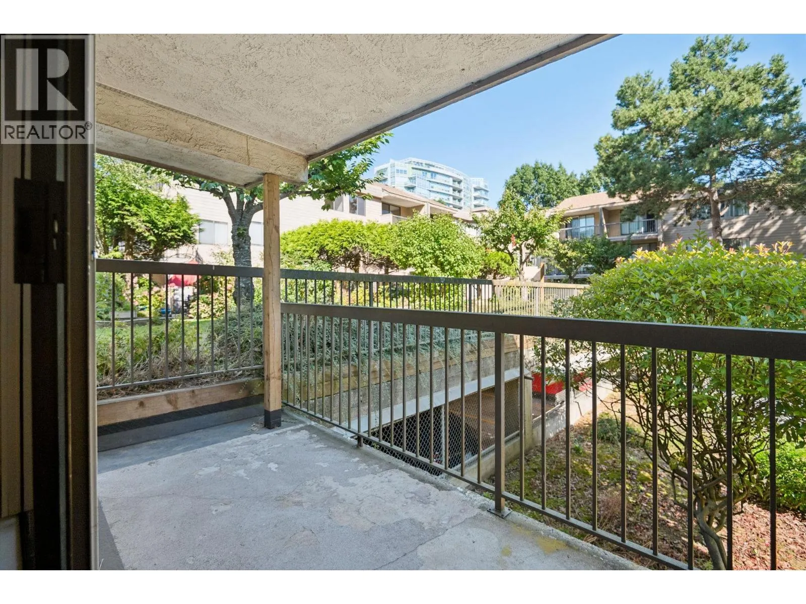 134 8411 ACKROYD ROAD