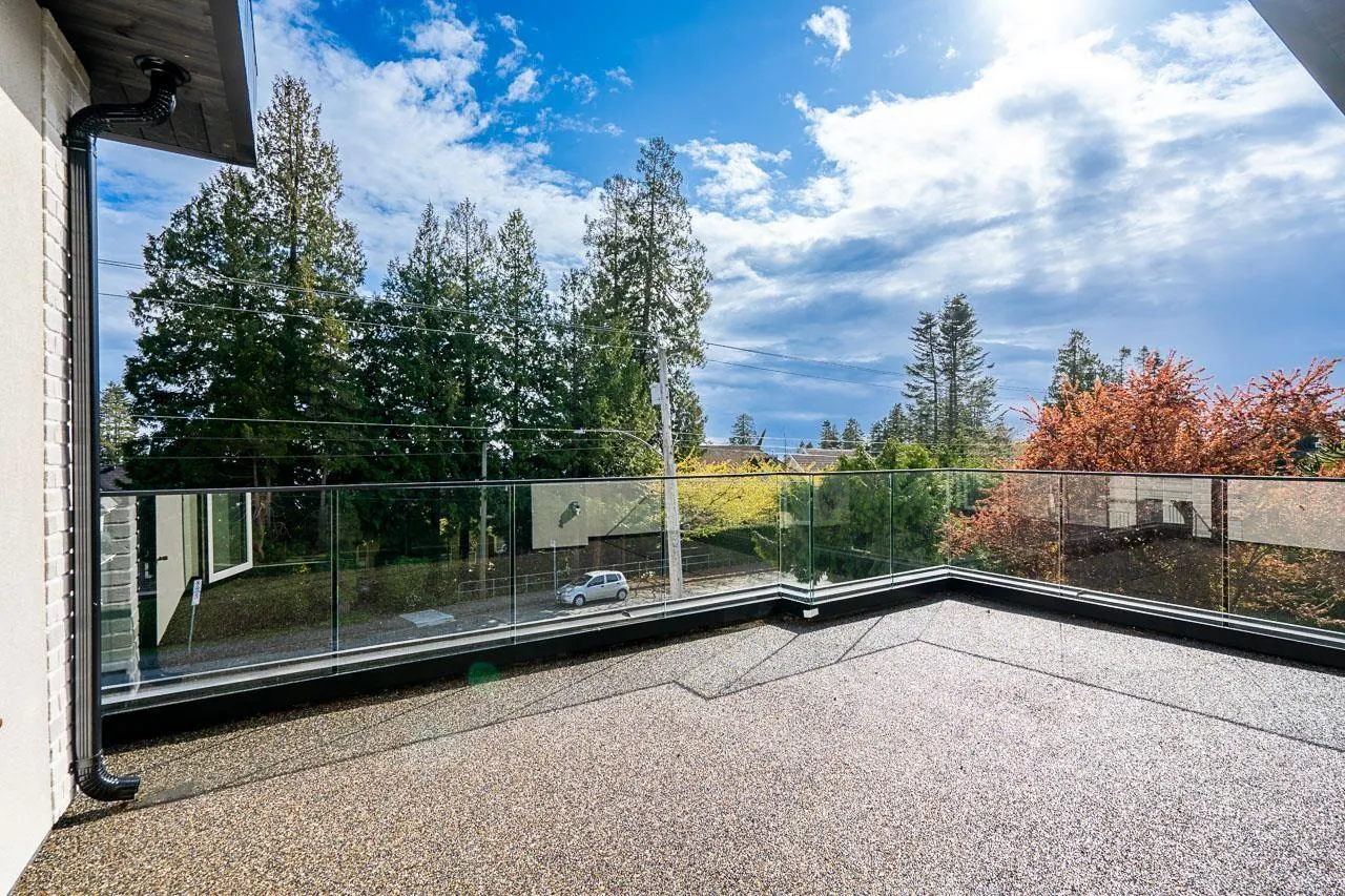 13511 MARINE DRIVE