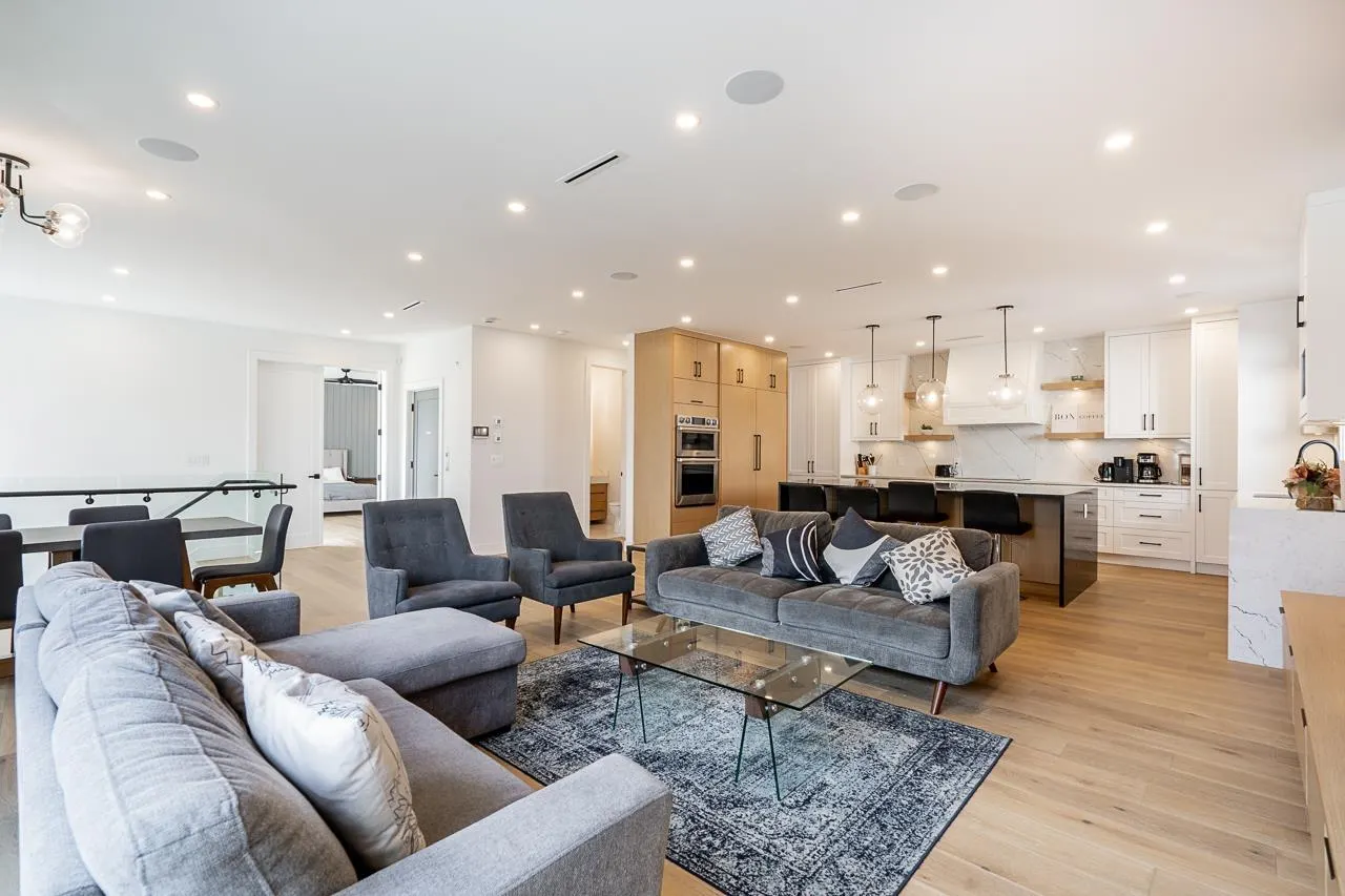 13511 MARINE DRIVE