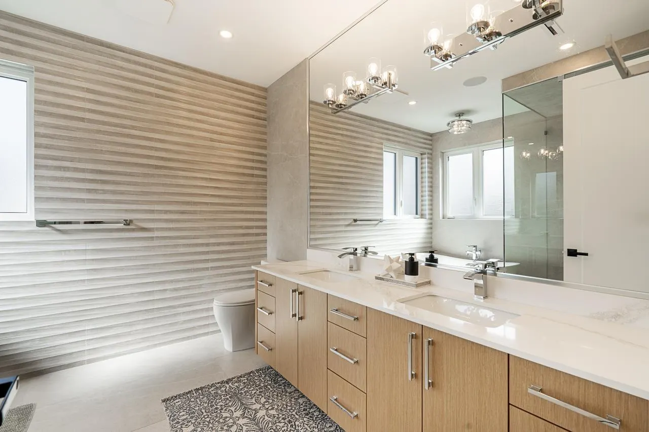 13511 MARINE DRIVE