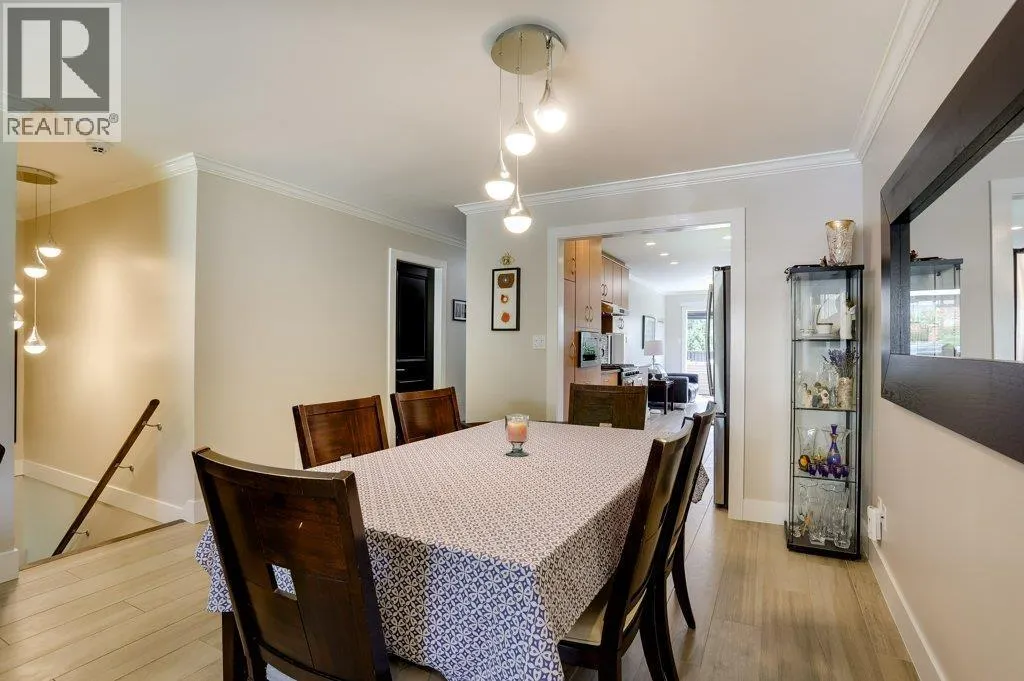 205 E 28TH STREET