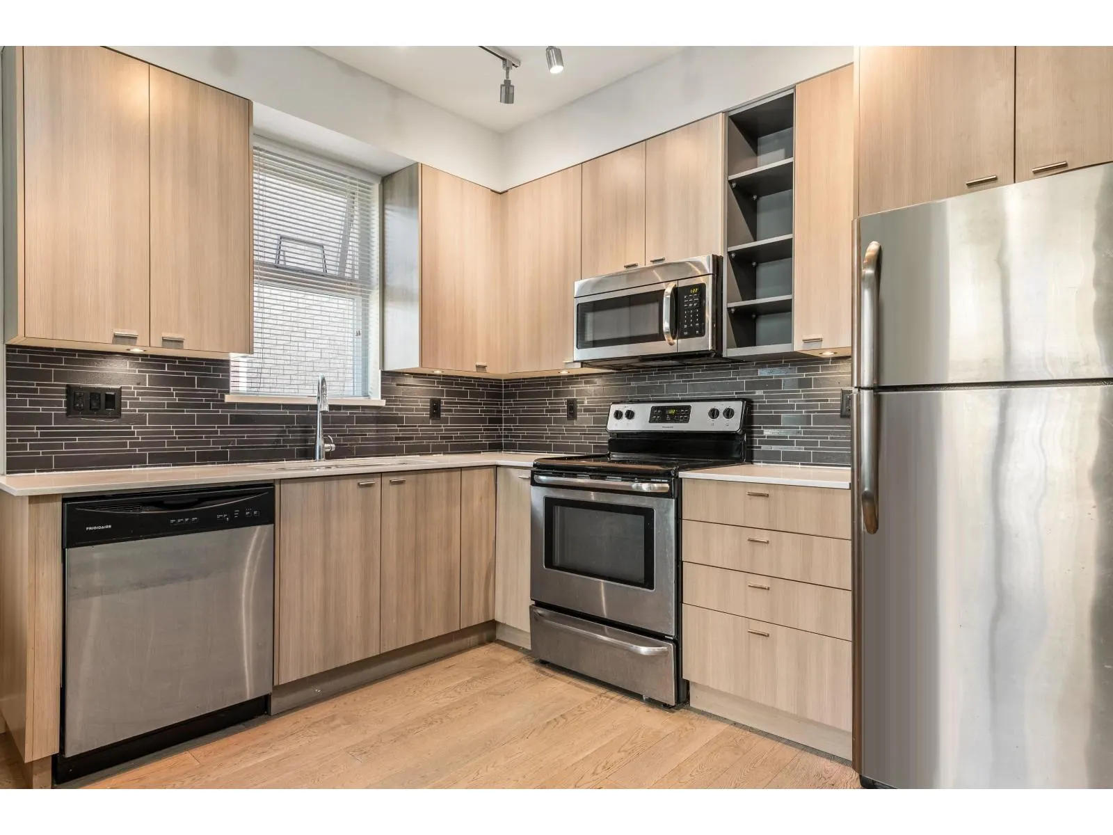 104 3090 GLADWIN ROAD