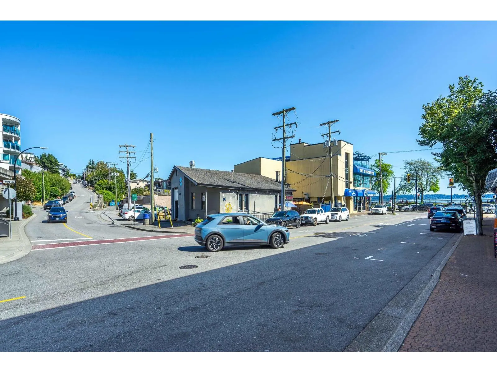 504 14955 VICTORIA AVENUE