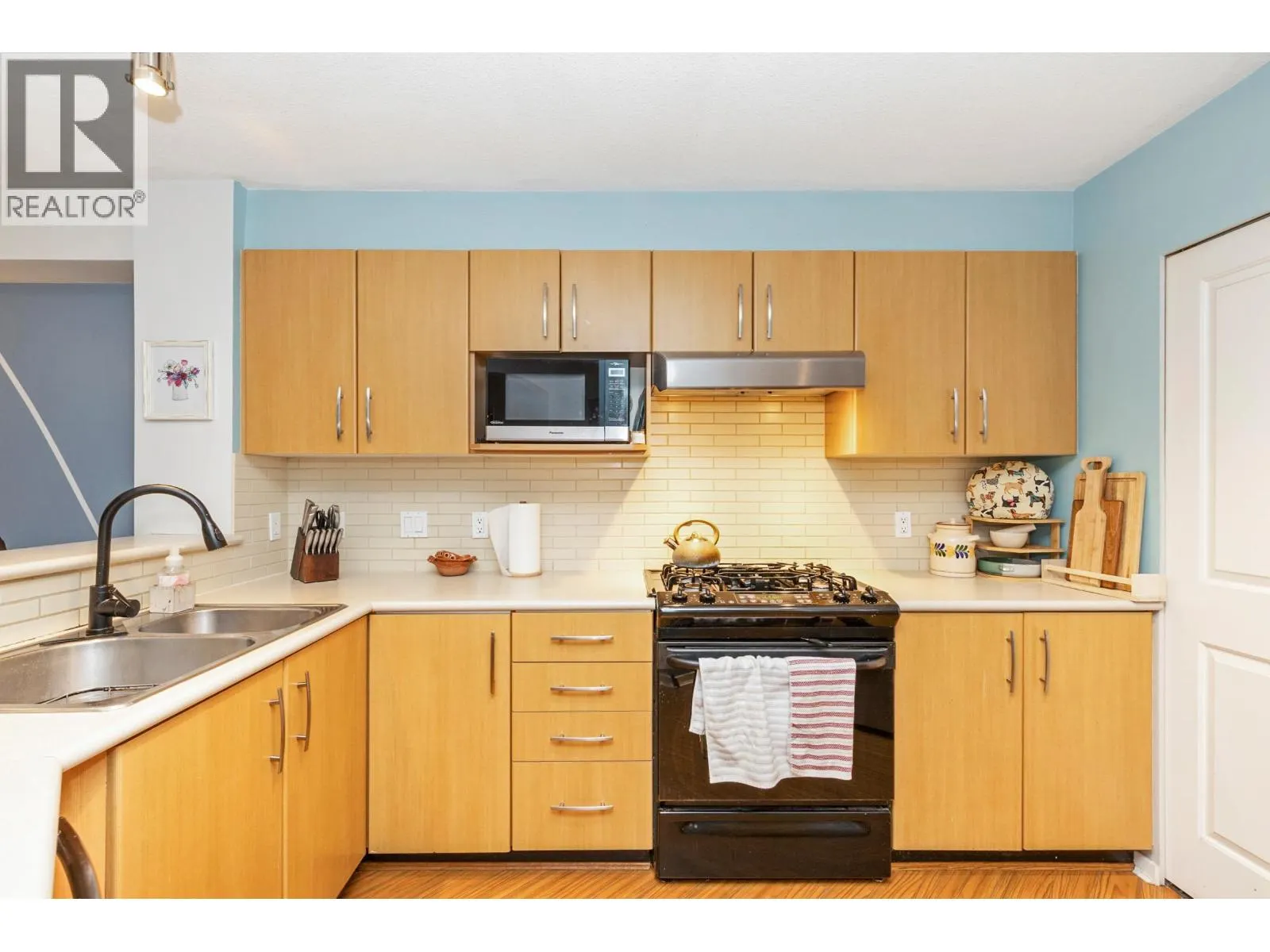 110 400 KLAHANIE DRIVE