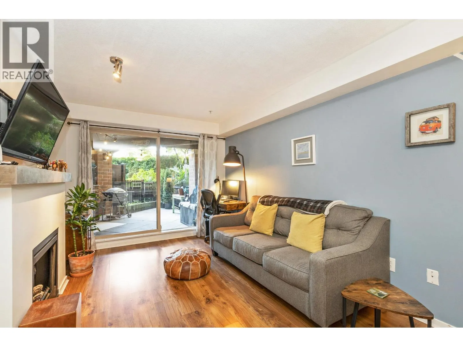 110 400 KLAHANIE DRIVE