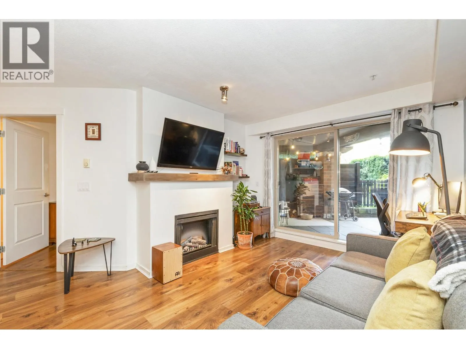 110 400 KLAHANIE DRIVE