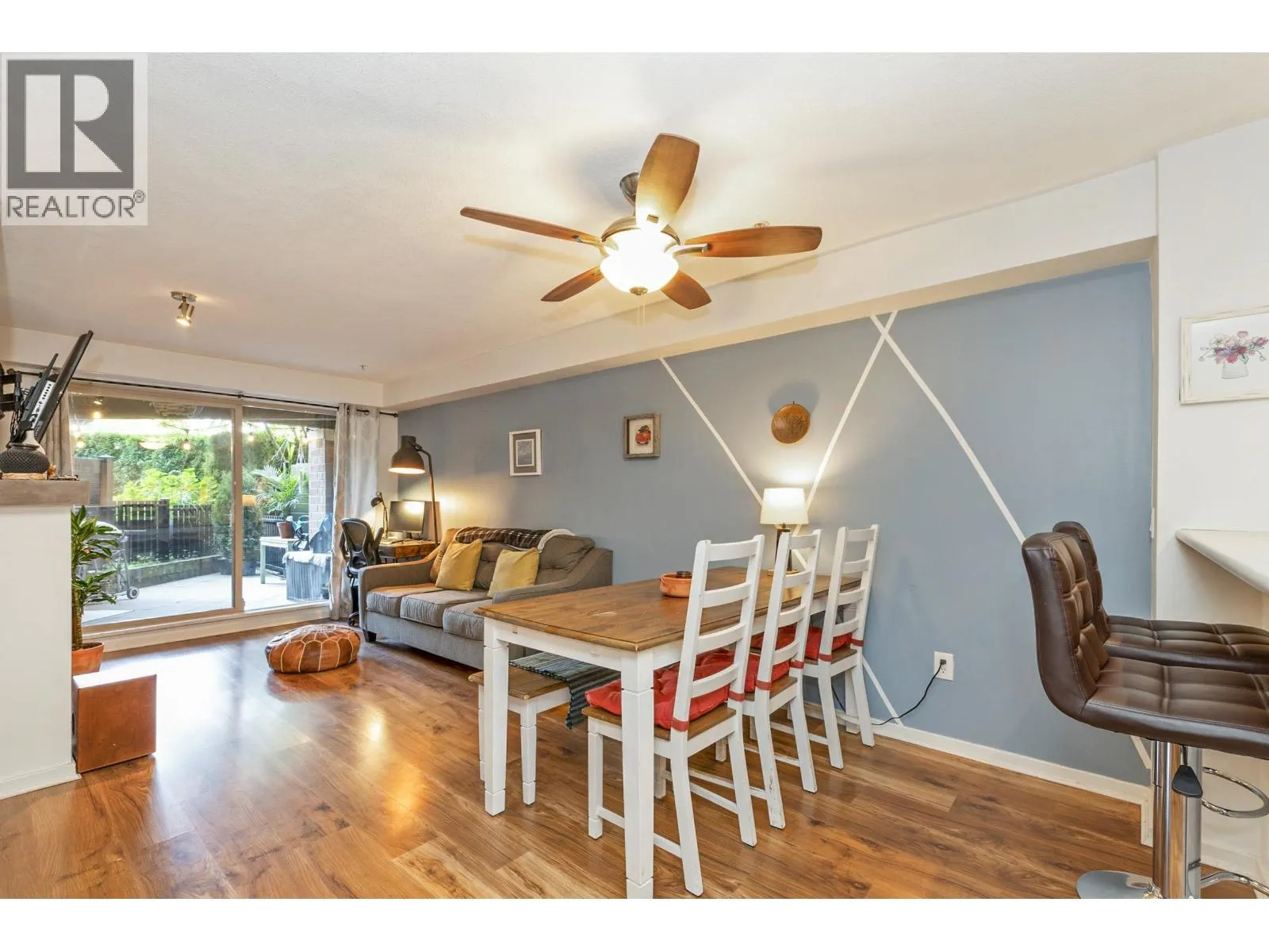 110 400 KLAHANIE DRIVE