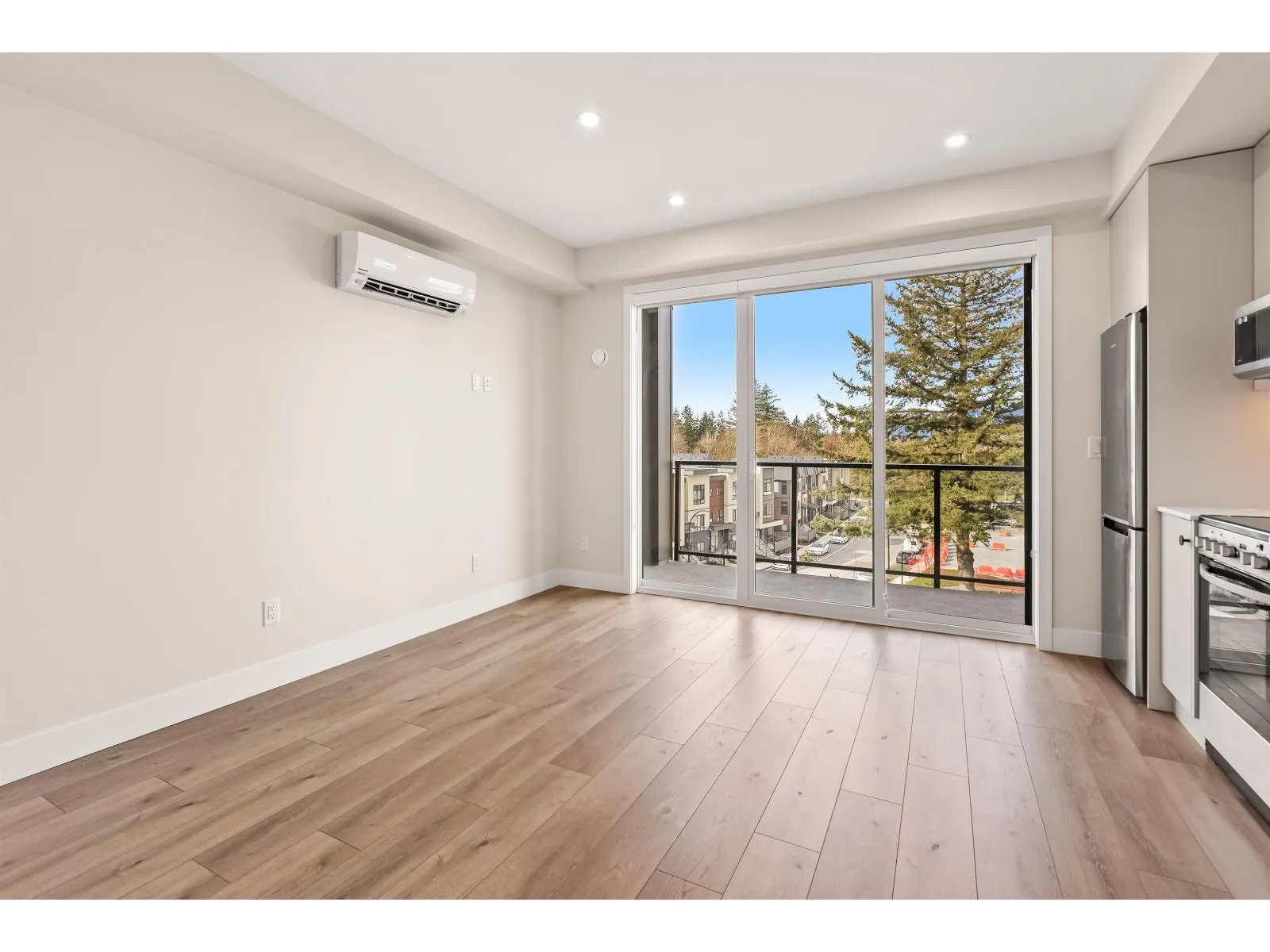316 45511 CAMPUS DRIVE|Garrison Crossing