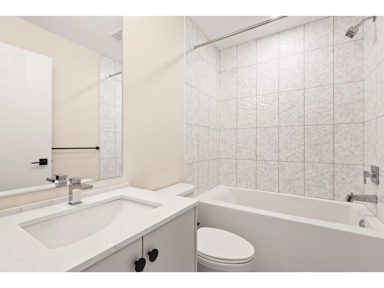 316 45511 CAMPUS DRIVE|Garrison Crossing