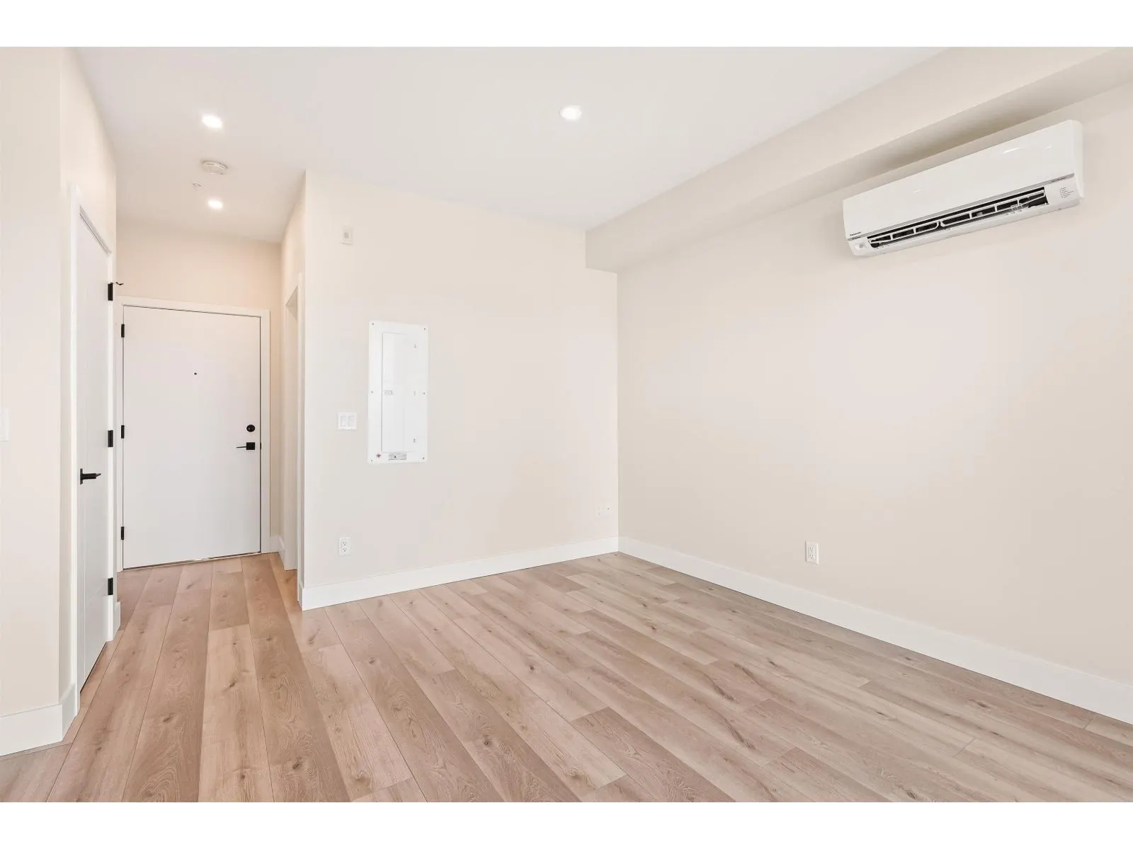 316 45511 CAMPUS DRIVE|Garrison Crossing