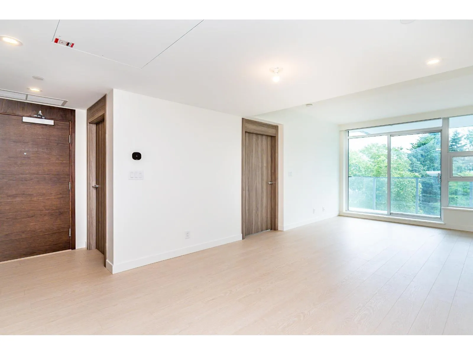 611 13778 100 AVENUE