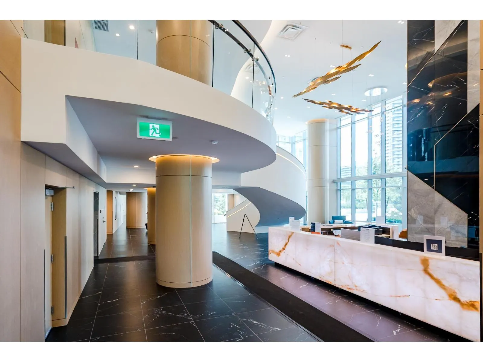 611 13778 100 AVENUE