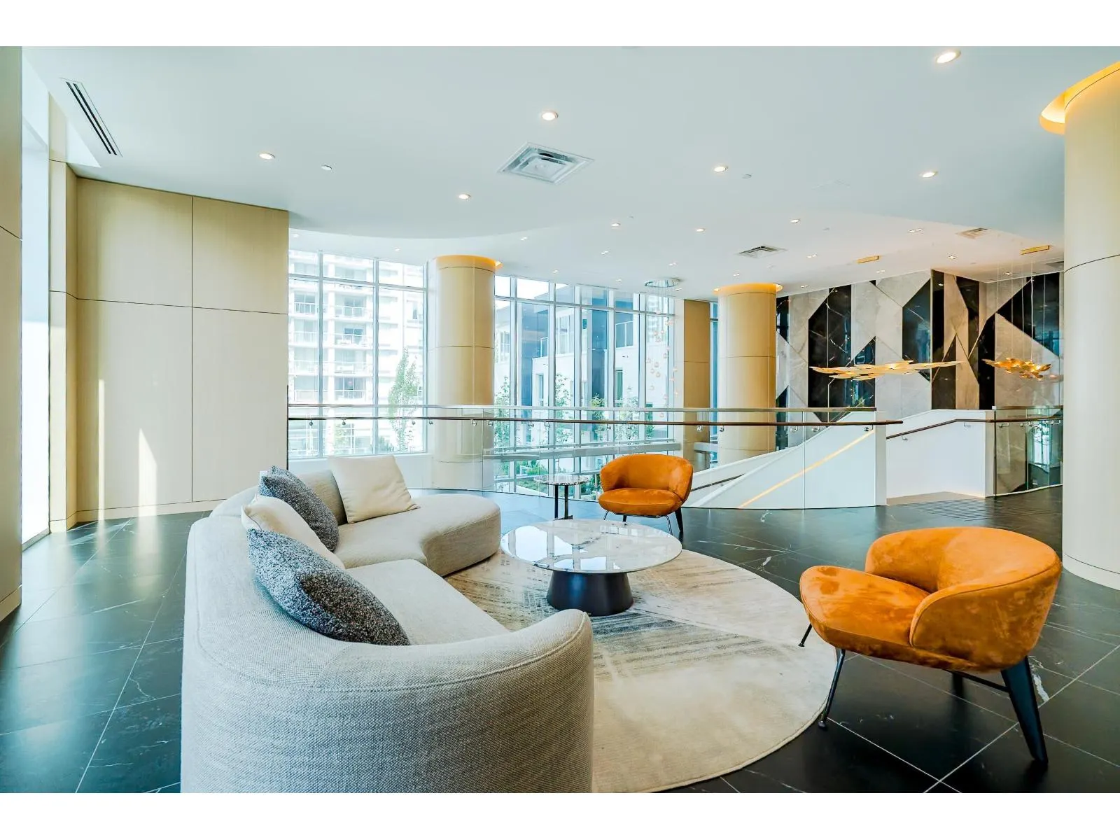 611 13778 100 AVENUE