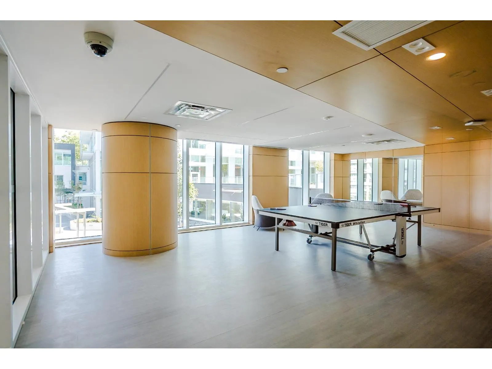 611 13778 100 AVENUE