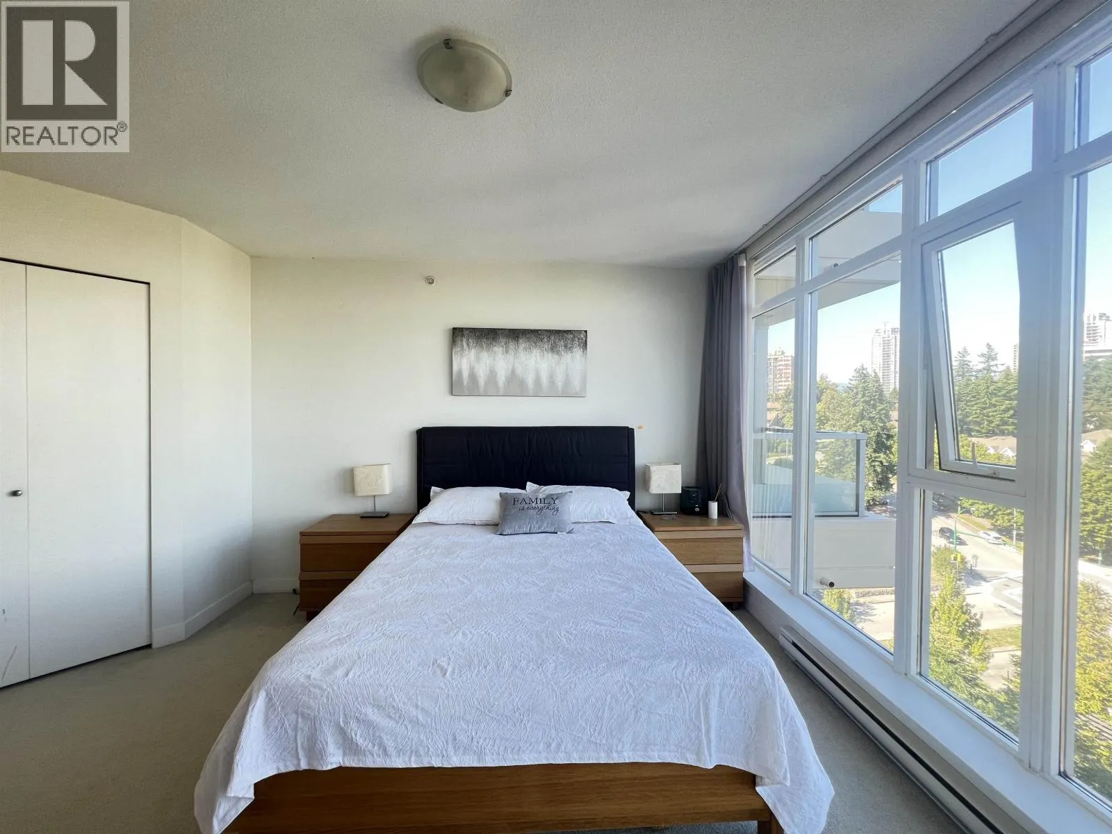 1207 7090 EDMONDS STREET