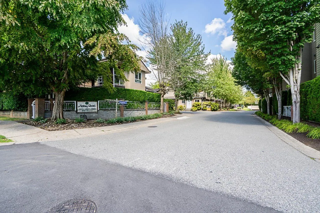 203 15885 84 AVENUE
